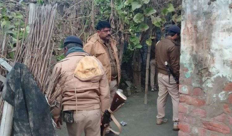 मशरक पुलिस और एएलटीएफ टीम द्वारा छापेमारी में 192 पीस फ्रूटी पैक शराब जप्त धंधेबाज फरार