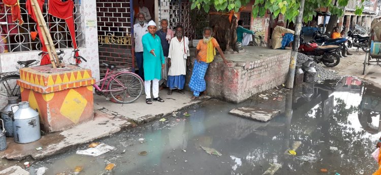 ऑटो एंव ई-रिक्शा चालक संघ ने हनुमान मंदिर का निरीक्षण किया