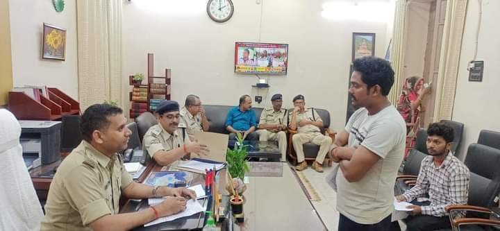 जनता के दरबार मेंं पुलिस अधीक्षक" 172 जनों की फरियाद की सुनवाई