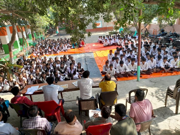 कंप्यूटर प्रशिक्षण की विस्तृत जानकारी विद्यार्थियों और युवाओं को दी गई