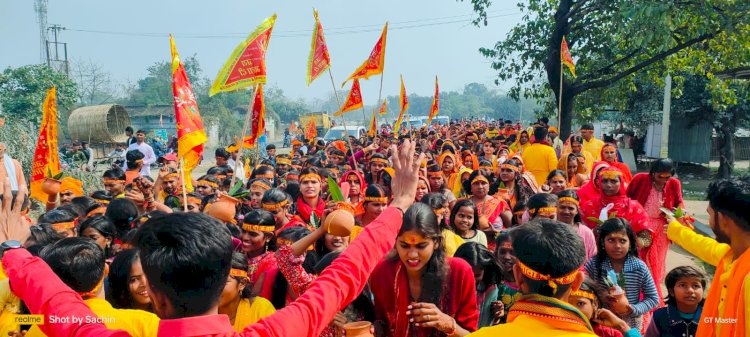 मुसेपुर दूर्गा मंदिर के प्राण प्रतिष्ठा हेतु जलभरी में उमड़े भक्त