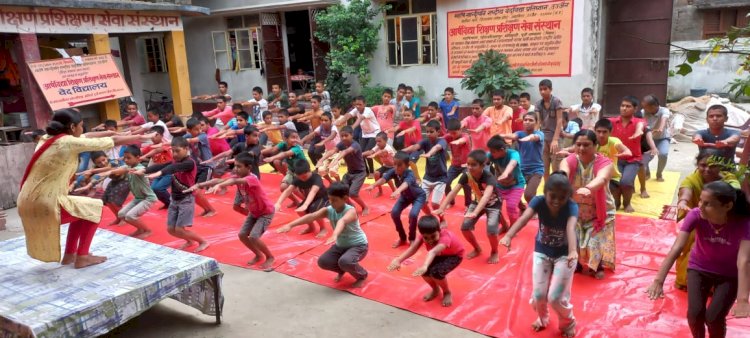 भारतीय संस्कृति और संस्कारों का अभिन्न अंग है योग 